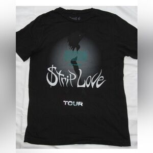 Karol G Strip Love 2022 Tour Short Sleeve Tee Shirt Black Adult Large NEW!